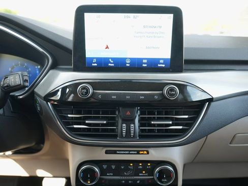 Used 2022 Ford Escape Titanium image 20