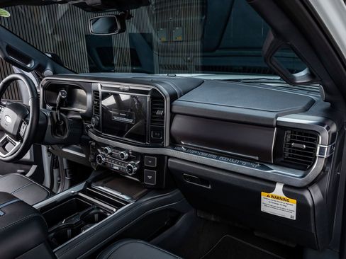 Used 2026 Ford F250 Platinum image 18