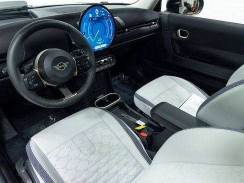 Certified 2025 MINI Cooper 2-Door Hardtop image 20