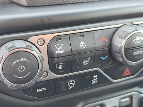 Used 2020 Jeep Wrangler Unlimited Sport AWD/4WD image 34