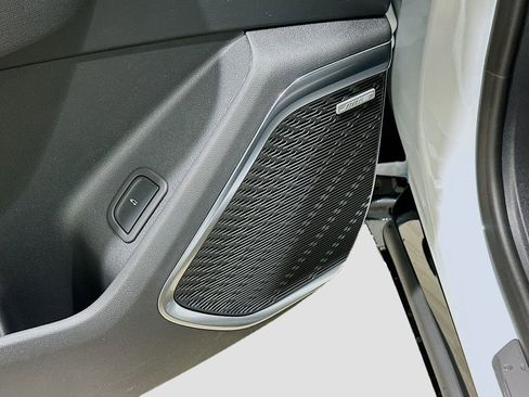 New 2026 Buick Enclave Sport Touring w/ Power Package FWD image 19
