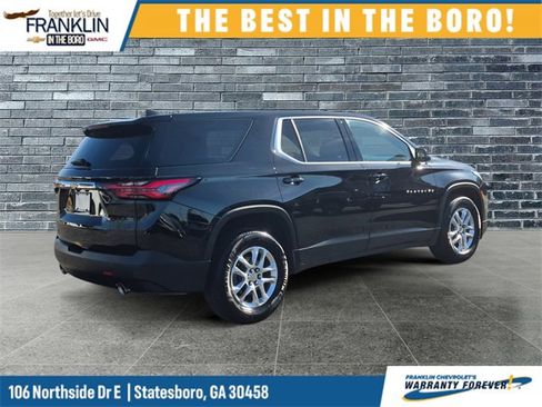 Used 2022 Chevrolet Traverse LS image 5
