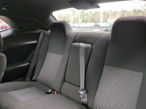 Used 2022 Dodge Challenger GT AWD/4WD image 13