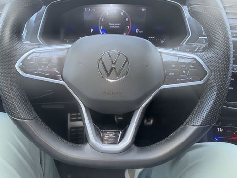 Used 2024 Volkswagen Tiguan SE R-Line image 11