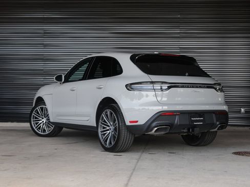 New 2025 Porsche Macan image 3
