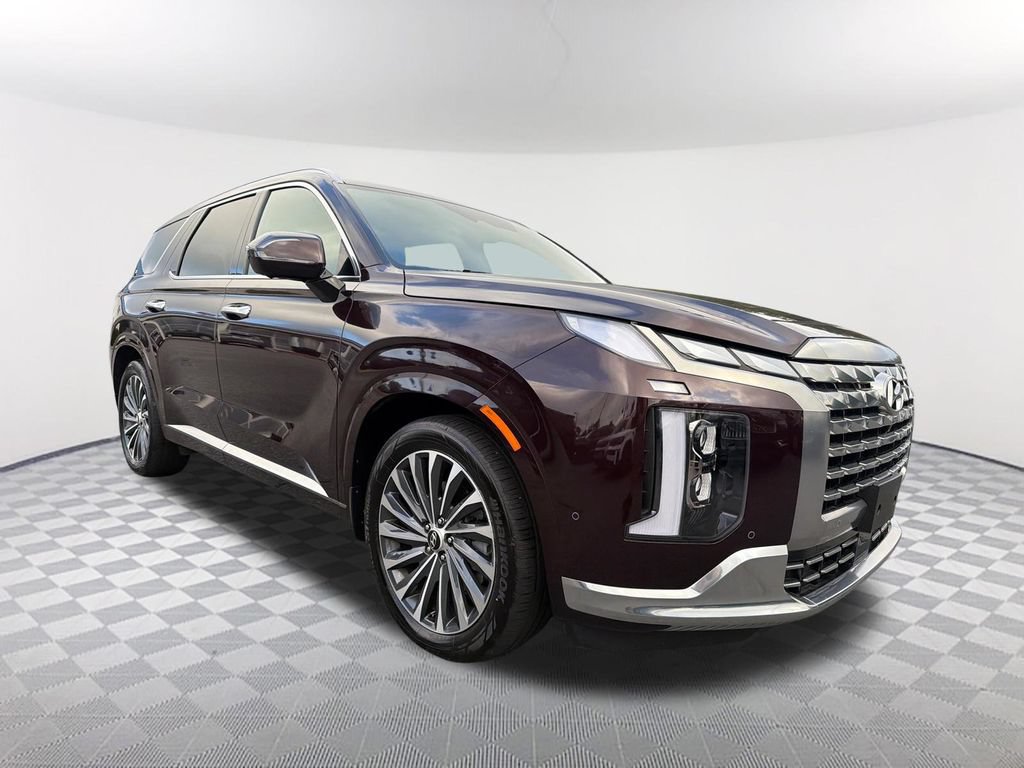 Used 2025 Hyundai Palisade Calligraphy FWD image 3