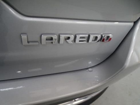 Certified 2024 Jeep Grand Cherokee Laredo AWD/4WD image 23