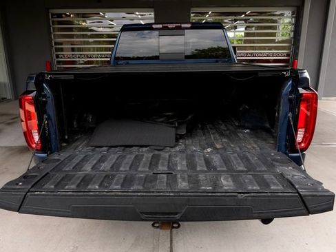 Used 2023 GMC Sierra 2500 Denali w/ Denali Ultimate Package AWD/4WD image 6