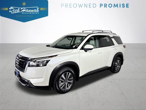 Used 2023 Nissan Pathfinder SL AWD/4WD image 1