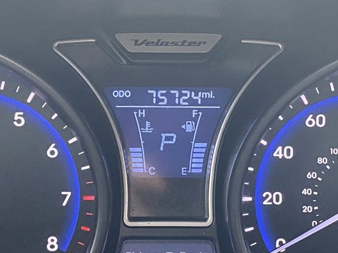 Used 2015 Hyundai Veloster Turbo w/ Option Group 04 image 12