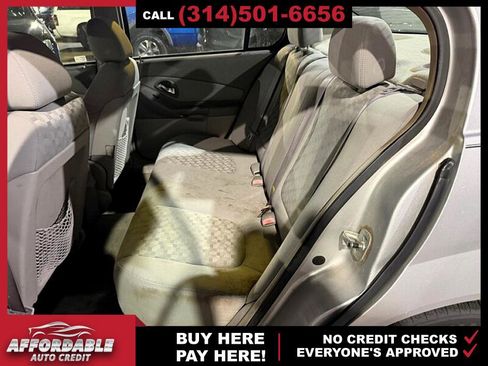 Used 2005 Chevrolet Malibu LS image 11