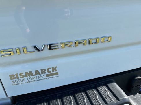 Used 2020 Chevrolet Silverado 1500 RST AWD/4WD image 6