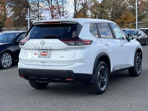 New 2026 Nissan Rogue SV w/ Cold Weather Package image 5