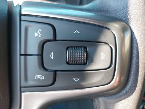 Used 2021 Chevrolet Suburban Z71 w/ Rear Media and Nav Package image 20