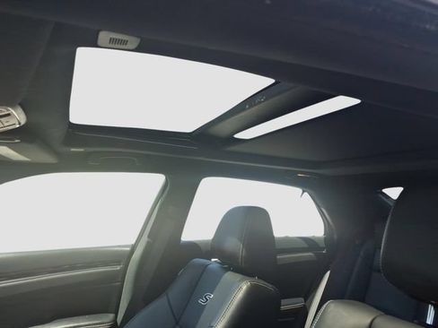 Used 2022 Chrysler 300 S w/ Comfort Group RWD image 19