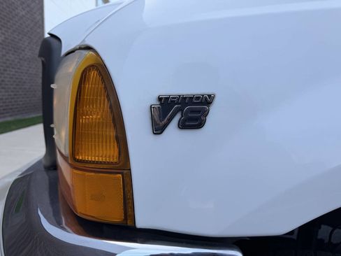 Used 2001 Ford F250 XL image 24