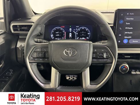 Certified 2025 Toyota Tacoma TRD Sport image 29