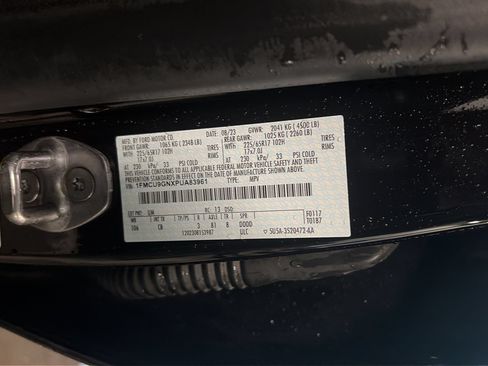 Used 2023 Ford Escape Active AWD/4WD image 29