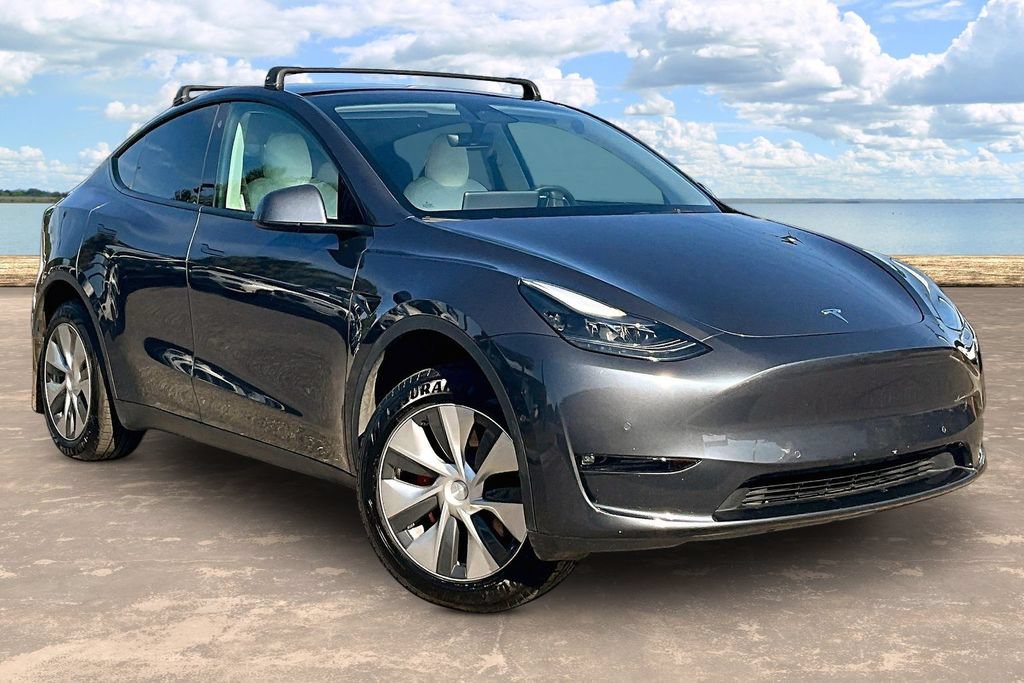 Used 2022 Tesla Model Y Performance AWD/4WD image 3