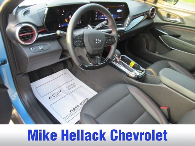 Used 2026 Chevrolet Trax RS FWD image 22