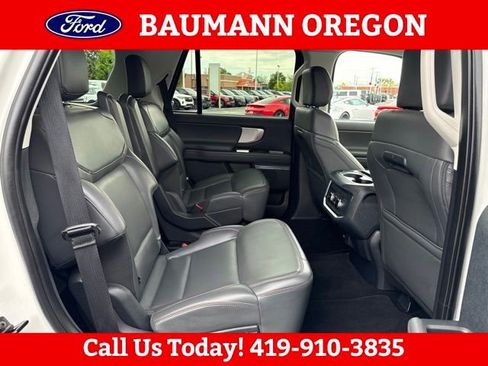 Used 2025 Ford Expedition Active AWD/4WD image 12