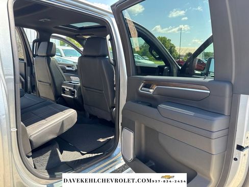 Used 2025 Chevrolet Silverado 3500 High Country w/ High Country Premium Package AWD/4WD image 25