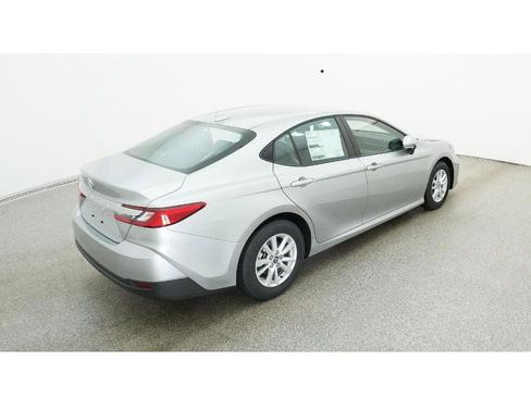 New 2026 Toyota Camry LE image 9