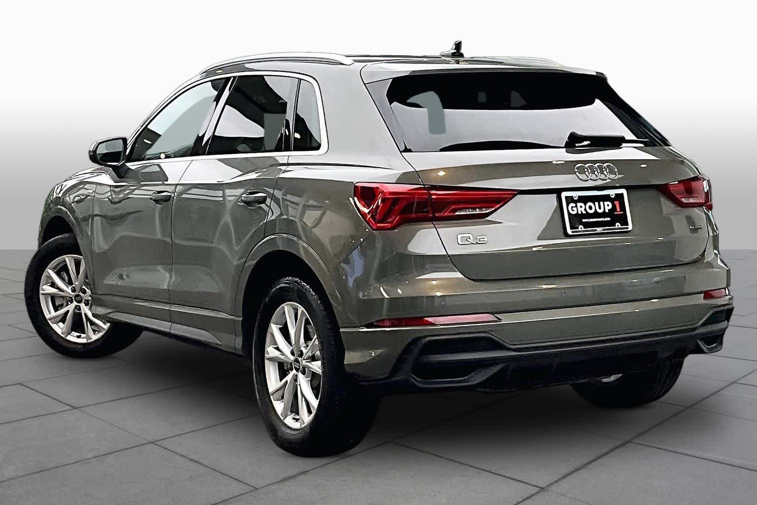 Used 2023 Audi Q3 2.0T Premium w/ Convenience Package AWD/4WD image 11