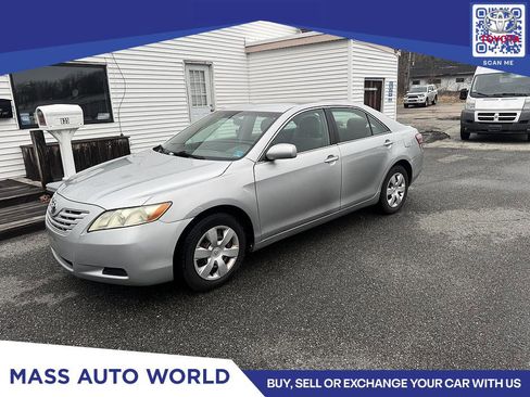 Used 2007 Toyota Camry LE image 1