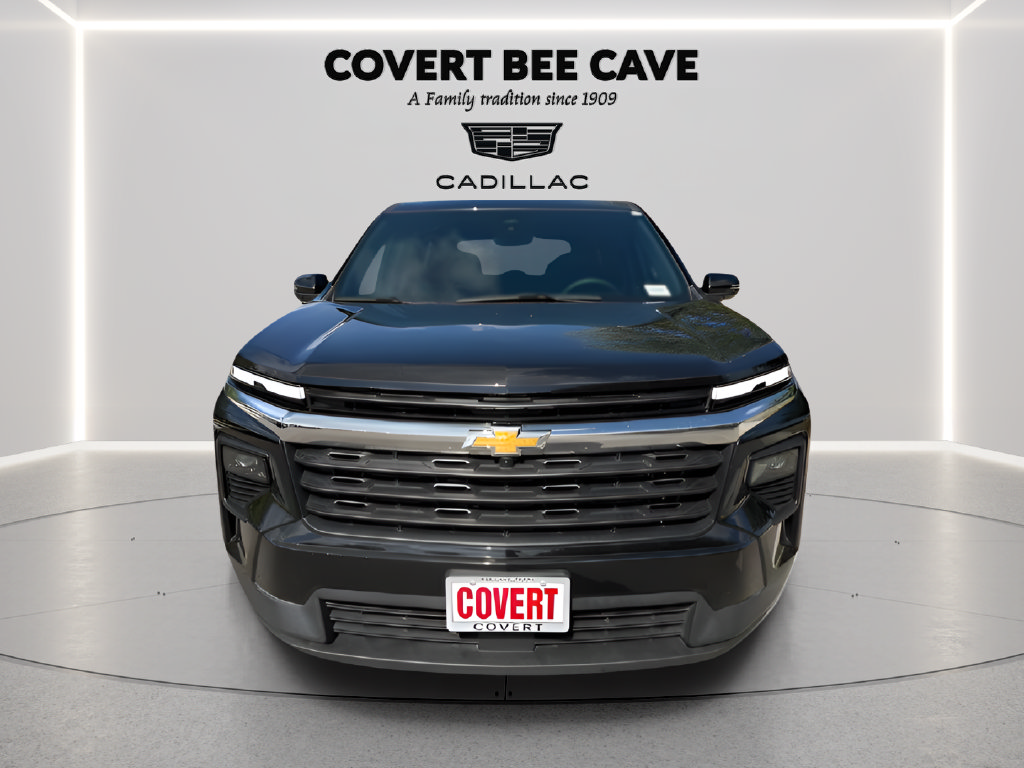 Used 2024 Chevrolet Traverse LS AWD/4WD image 3