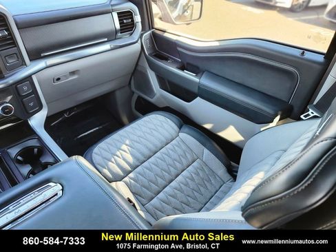 Used 2022 Ford F150 Limited image 16