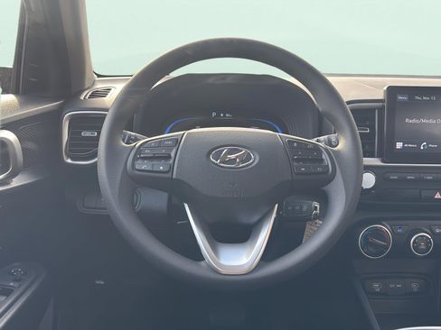 New 2026 Hyundai Venue SE image 12