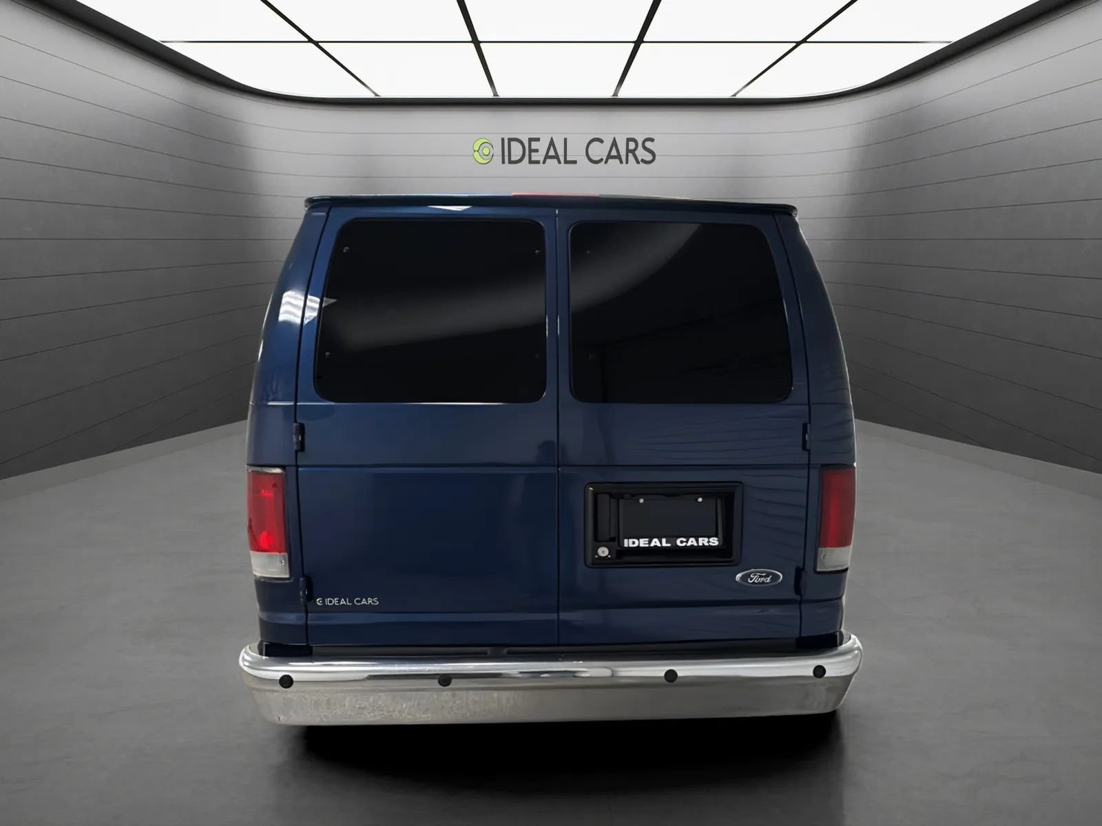 Used 2012 Ford E-350 and Econoline 350 XLT RWD image 4