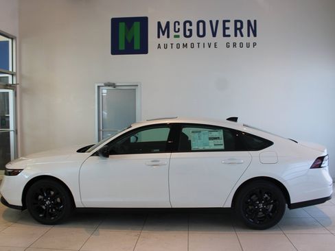 New 2025 Honda Accord SE image 7