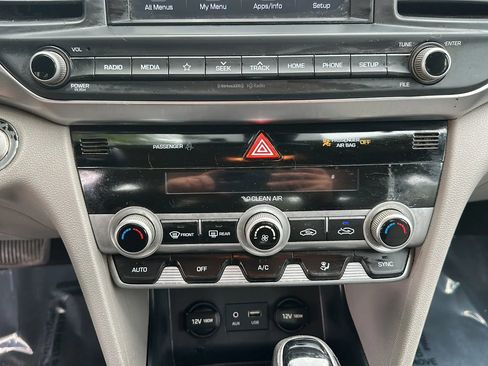 Used 2019 Hyundai Elantra Value Edition FWD image 32