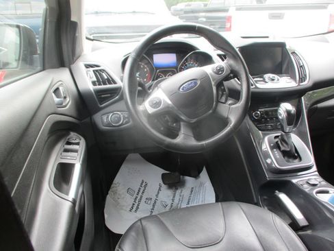 Used 2013 Ford Escape Titanium w/ Parking Technology Pkg FWD image 9