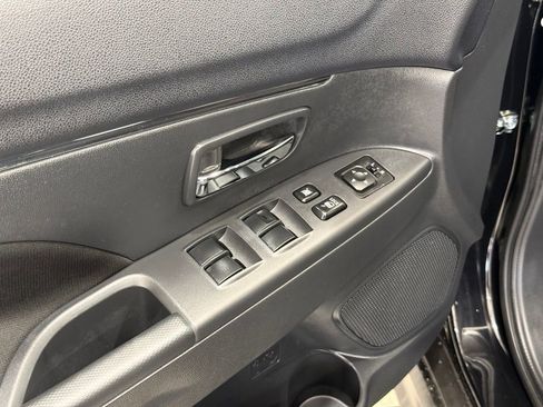 Used 2026 Mitsubishi Outlander Sport ES AWD/4WD image 16