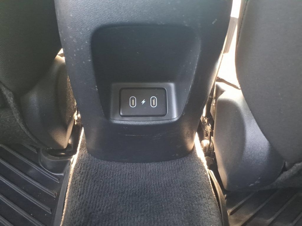 Certified 2025 Hyundai Elantra Sport FWD image 13