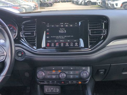 Used 2022 Dodge Durango GT RWD image 20