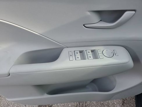 New 2026 Hyundai Kona SE AWD/4WD image 18