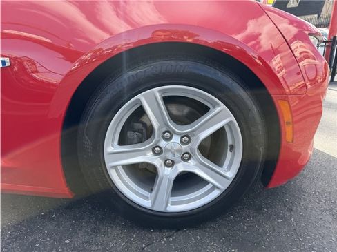 Used 2020 Chevrolet Camaro LT image 9