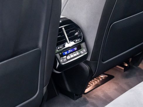 New 2026 BMW iX xDrive60 w/ M Sport Package image 18