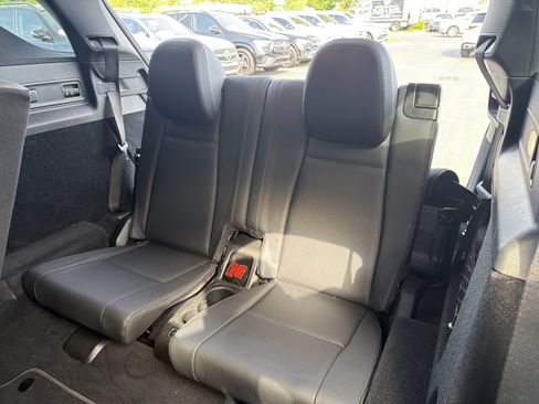 Used 2022 Mercedes-Benz GLE 350 w/ AMG Line Exterior image 32