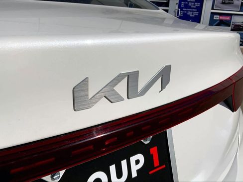 Used 2024 Kia Forte LXS image 9