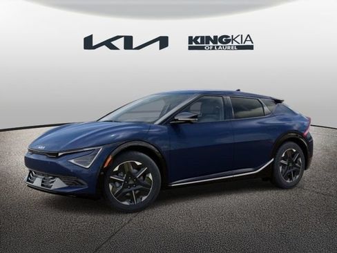 New 2026 Kia EV6 Wind RWD image 3