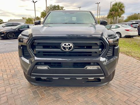Used 2025 Toyota Tacoma SR5 image 8