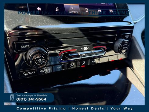 New 2025 Jeep Grand Cherokee Laredo X w/ Trailer Tow Package image 21