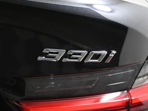 New 2026 BMW 330i xDrive Sedan w/ Premium Package image 39