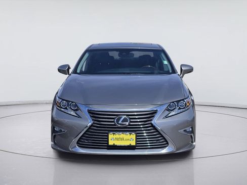 Used 2018 Lexus ES 350 w/ Luxury Package w/Wood Trim FWD image 2