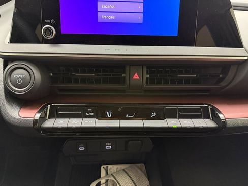 New 2026 Toyota Prius SE image 18